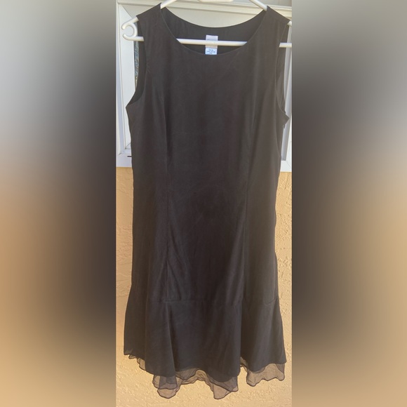 Garnet Hill 100% Silk Sleeveless Ruffle Hem Little Black Dress Size 8P - Picture 9 of 11
